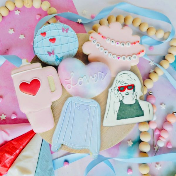 “Our Cookie Era  Cookie Decorating Class with The Cookie Curator & More Than Just Sprinkles SAT. 3 2 10:00am-12:30pm Online